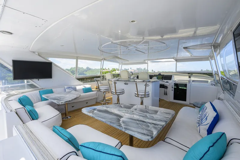 Slide: The Image of Hatteras 100 MAGIC - Flybridge 2005 Hatteras 100 Motoryacht MAGIC - 7511846