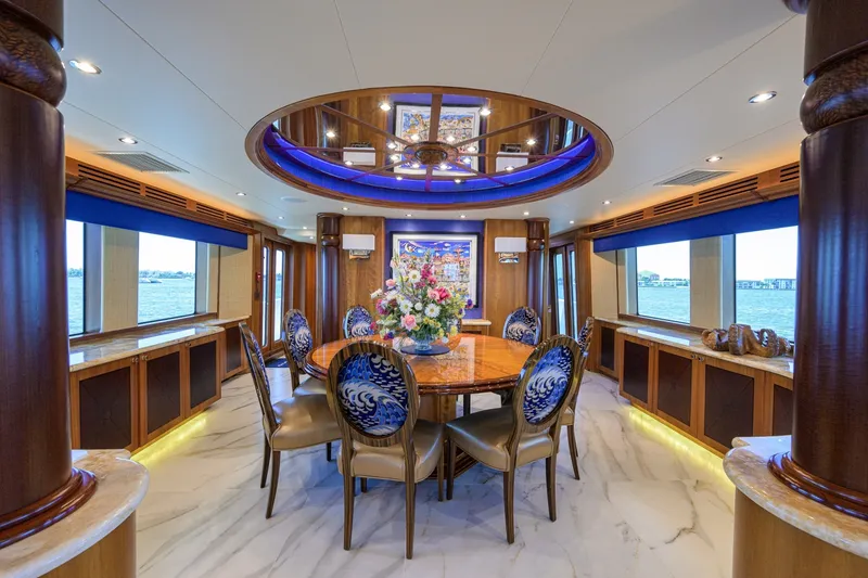 Slide: The Image of Hatteras 100 MAGIC - Dining Area 2005 Hatteras 100 Motoryacht MAGIC - 7511812