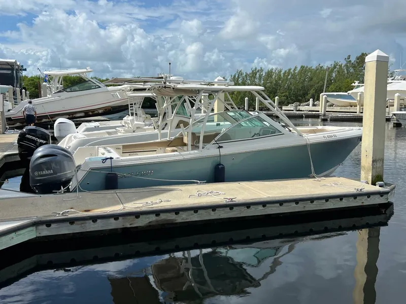 Slide: The Image of Starboard Profile At Dock - 4678537