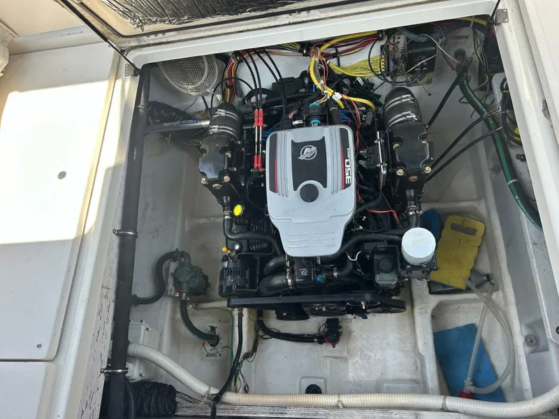 Slide: The Image of Bayliner Discovery 288 2008 - 5498128