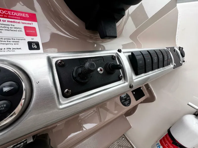 Slide: The Image of Larson Cabrio 274 2007 - 4679672