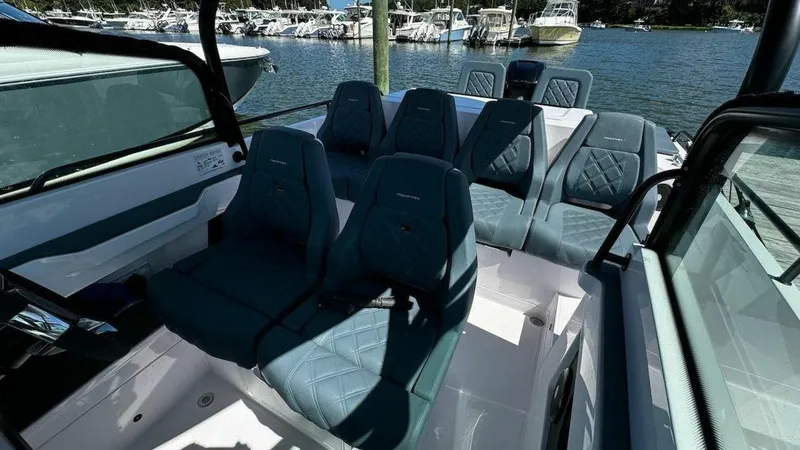 Slide: The Image of Axopar 28 T-Top 2022 - 4680285