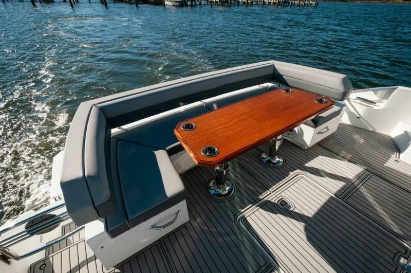 Slide: The Image of 2020 Cruisers Yachts- HARPER BELL- Cockpit 3 - 4749329