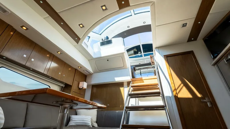 Slide: The Image of Cruisers Yachts 48 Cantius 2013 - 4681948