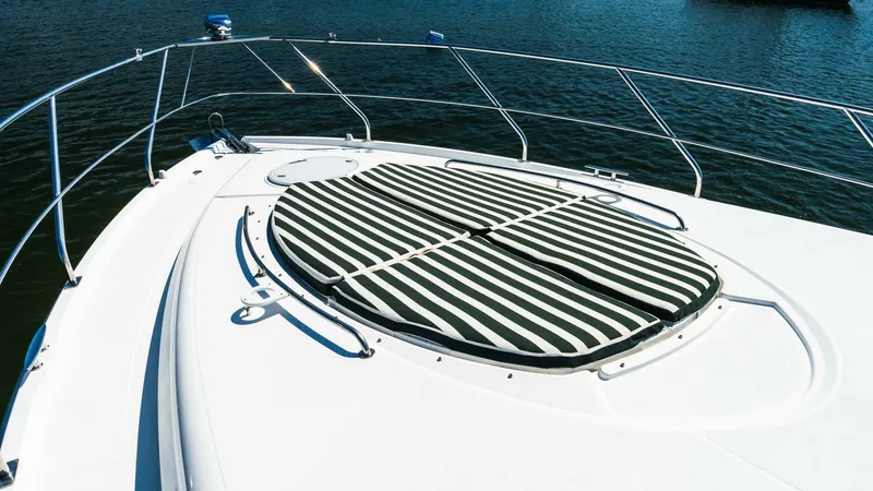 Slide: The Image of Cruisers Yachts 48 Cantius 2013 - 4681932