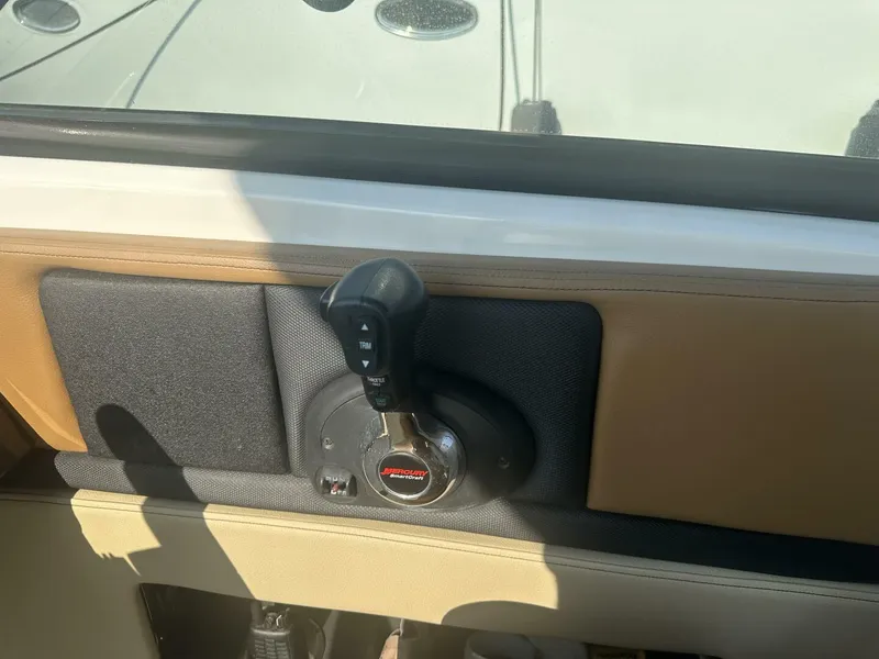 Slide: The Image of Sea Ray 270 SLX 2014 - 4683954