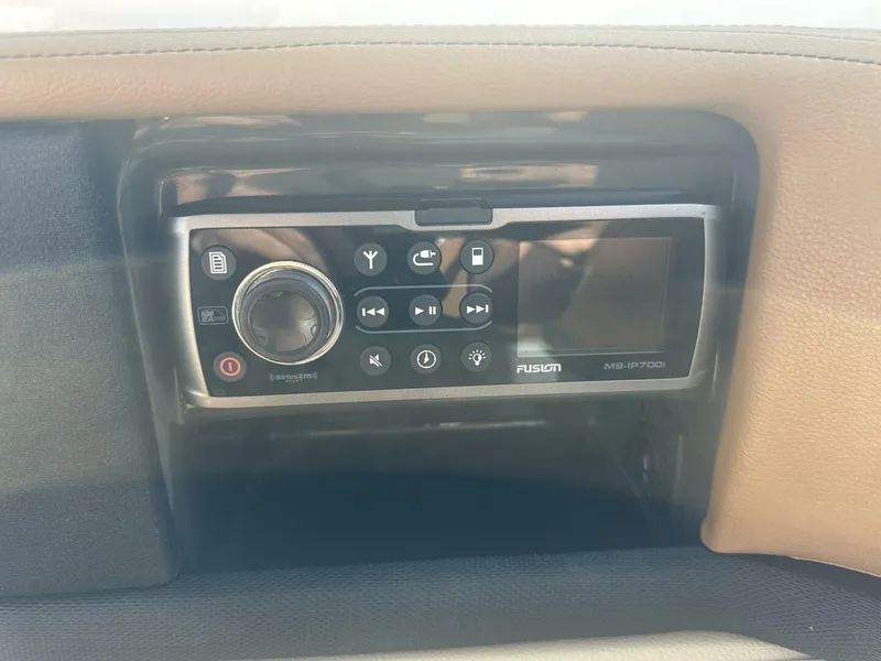 Slide: The Image of Sea Ray 270 SLX 2014 - 4683957