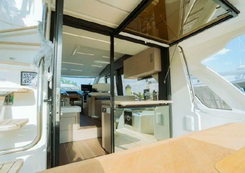 Slide: The Image of Greenline 45 Fly 2023 - 4687430