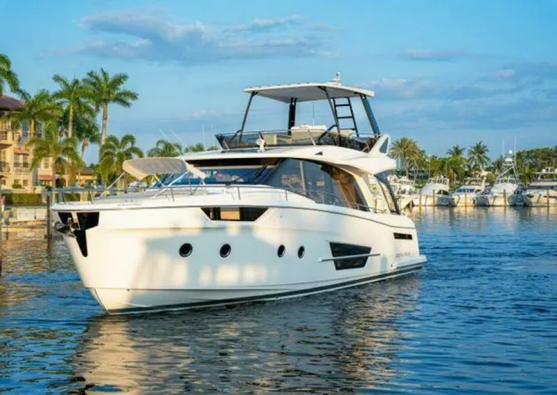 Slide: The Image of Greenline 45 Fly 2023 - 4687483