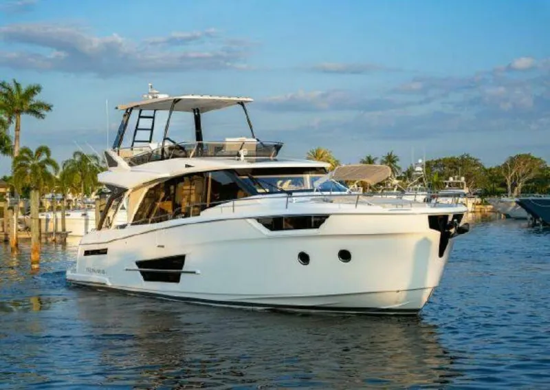 Slide: The Image of Greenline 45 Fly 2023 - 4687489