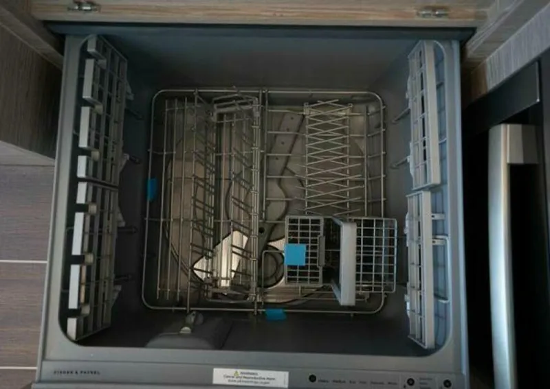 Slide: The Image of Greenline 45 Fly 2023 - 4687408