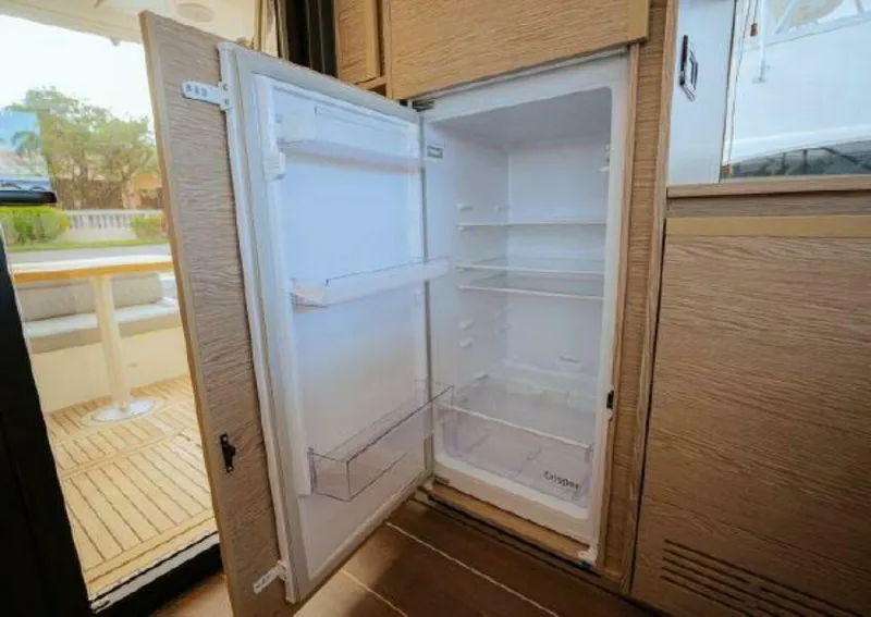 Slide: The Image of Greenline 45 Fly 2023 - 4687417