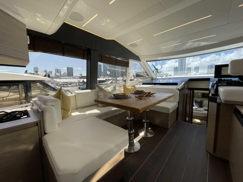 Slide: The Image of Greenline 45 Fly 2023 - 5402637