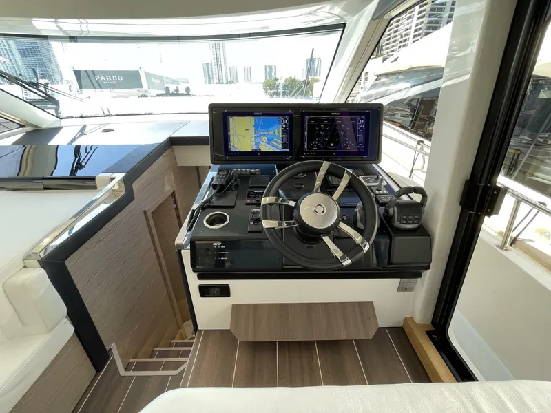 Slide: The Image of Greenline 45 Fly 2023 - 5402639