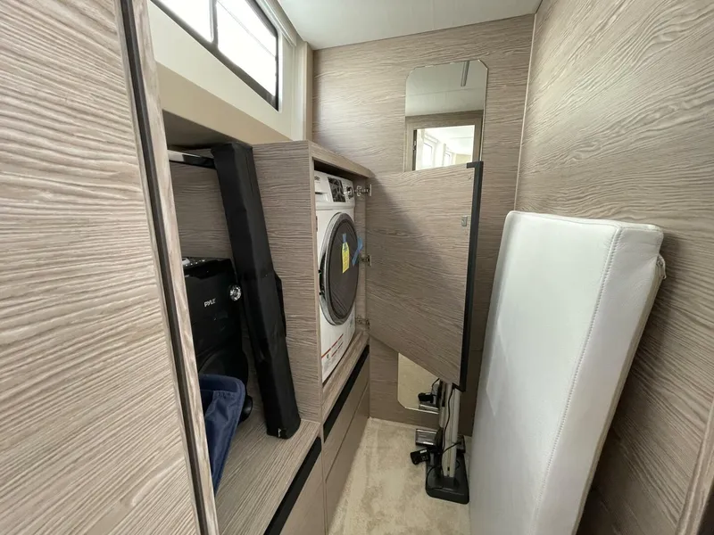 Slide: The Image of Greenline 45 Fly 2023 - 5402644