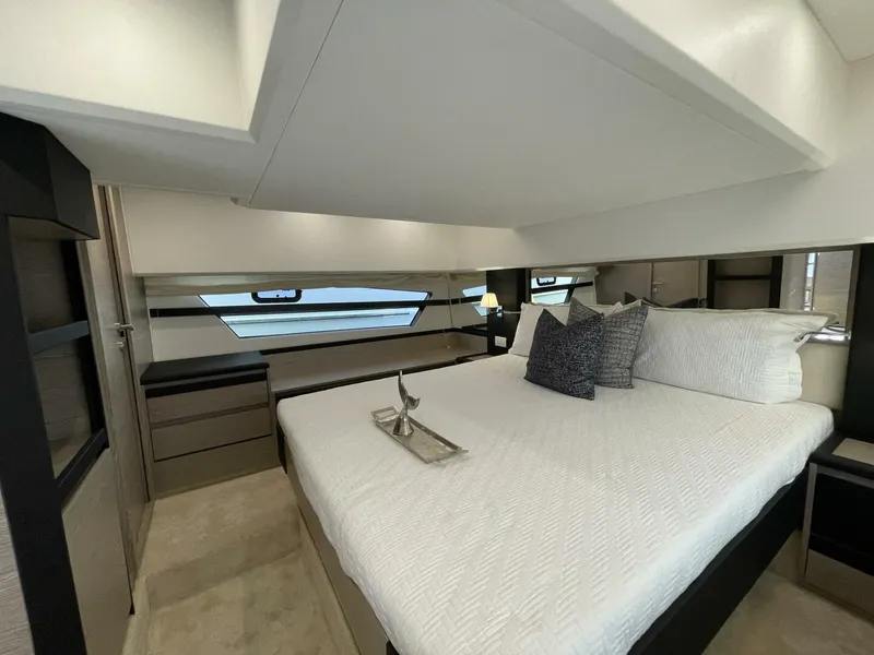 Slide: The Image of Greenline 45 Fly 2023 - 5402653