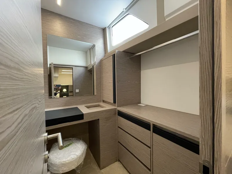 Slide: The Image of Greenline 45 Fly 2023 - 5402656