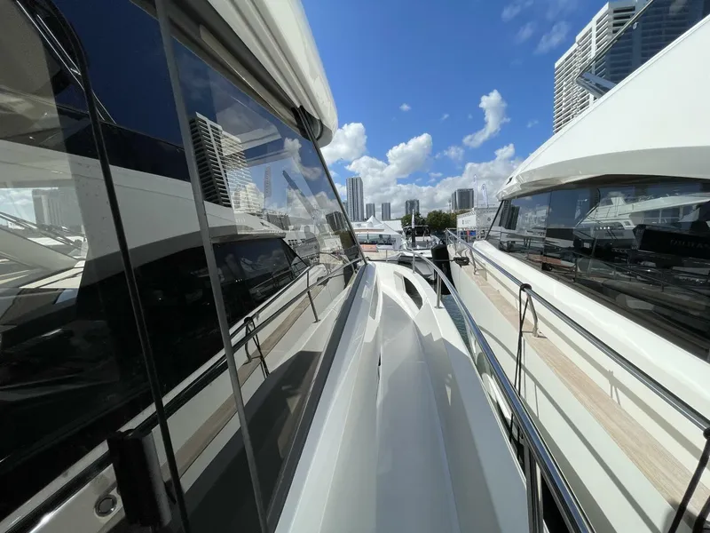 Slide: The Image of Greenline 45 Fly 2023 - 5402658