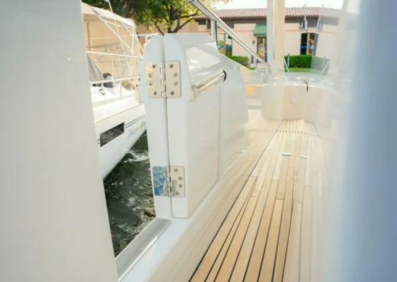 Slide: The Image of Greenline 45 Fly 2023 - 4687479