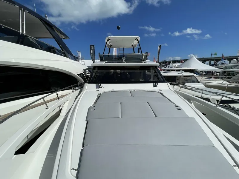 Slide: The Image of Greenline 45 Fly 2023 - 5402660