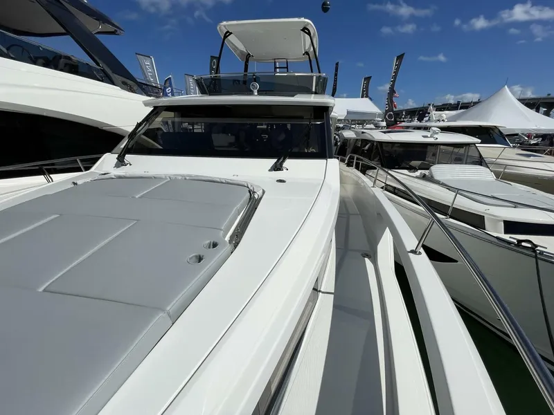 Slide: The Image of Greenline 45 Fly 2023 - 5402661