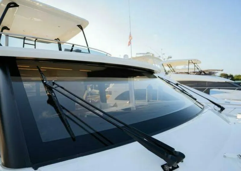 Slide: The Image of Greenline 45 Fly 2023 - 4687459