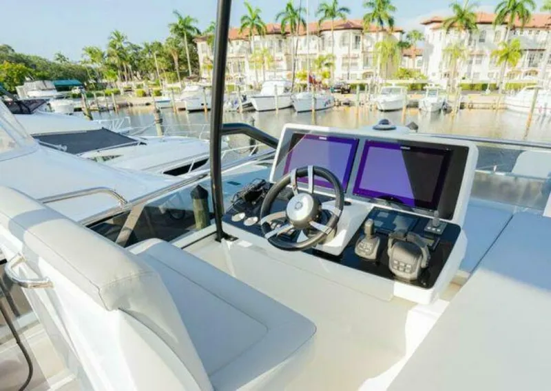 Slide: The Image of Greenline 45 Fly 2023 - 4687432