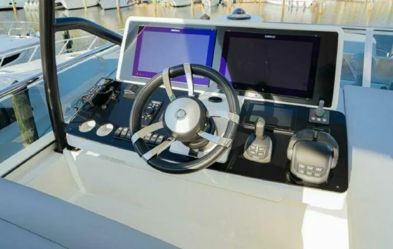 Slide: The Image of Greenline 45 Fly 2023 - 4687434