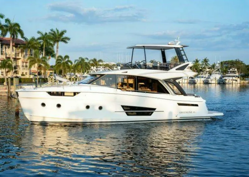 Slide: The Image of Greenline 45 Fly 2023 - 4687480