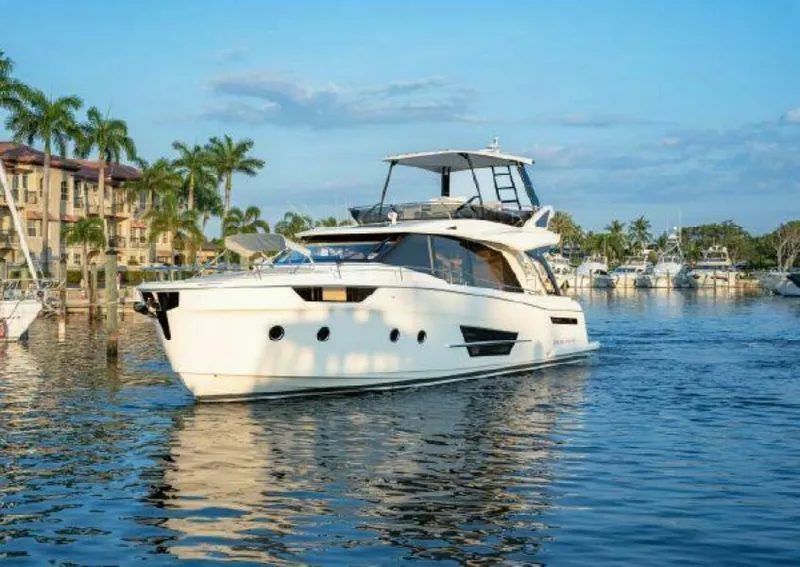 Slide: The Image of Greenline 45 Fly 2023 - 4687482