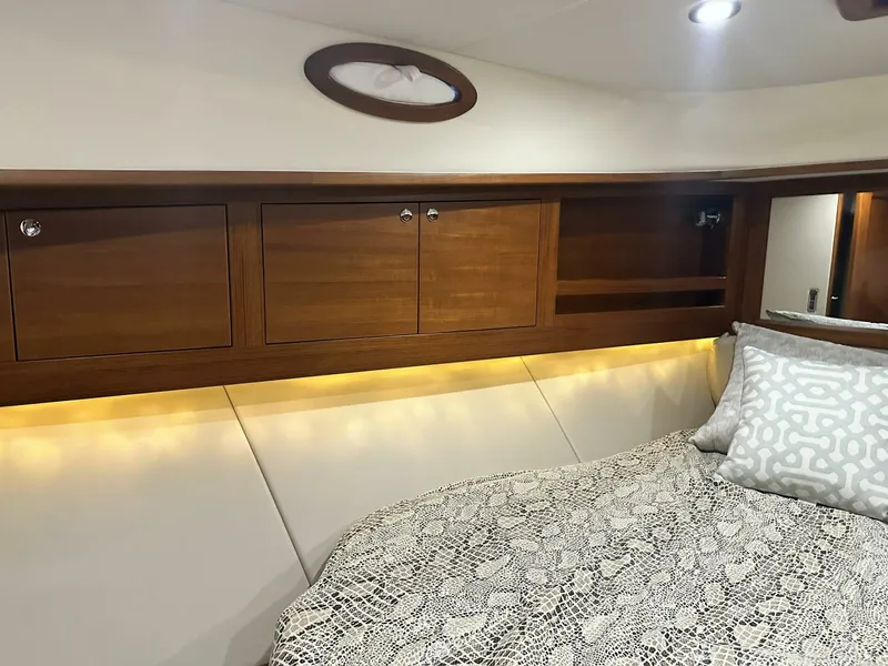 Slide: The Image of Palm Beach PB42 2017 - 5616044