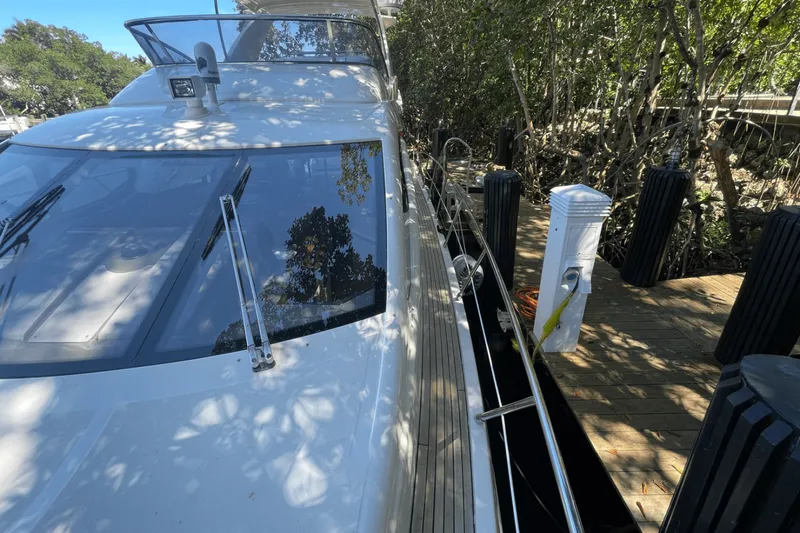 Slide: The Image of Azimut 58 FLY 2012 - 4963533