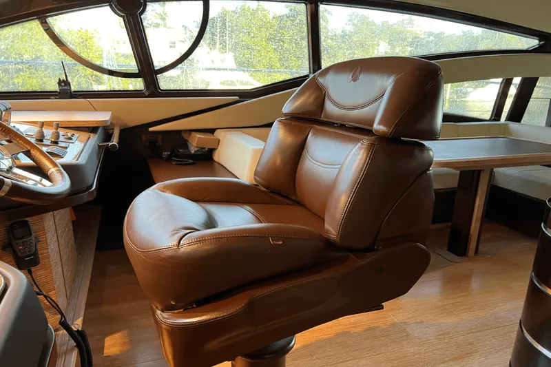 Slide: The Image of Azimut 58 FLY 2012 - 4963547