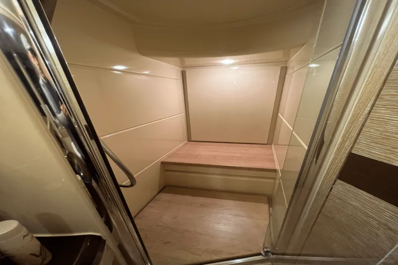 Slide: The Image of Azimut 58 FLY 2012 - 4963564