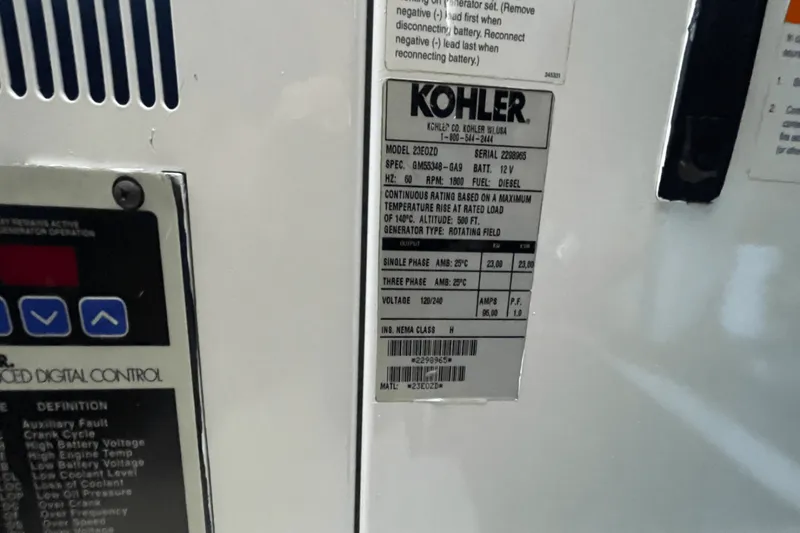 Slide: The Image of Azimut 58 FLY 2012 - 4963575