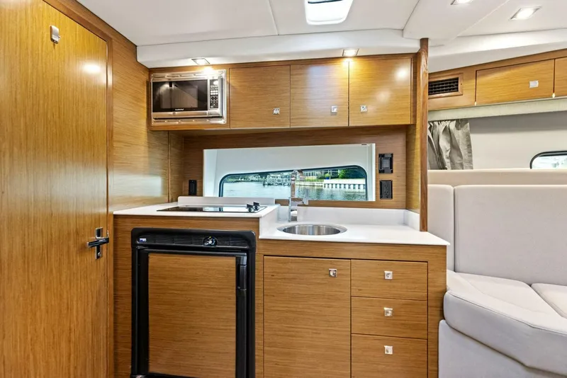 Slide: The Image of 2015 Cruisers 390 EC 'Blue Runner' Galley - 4687962