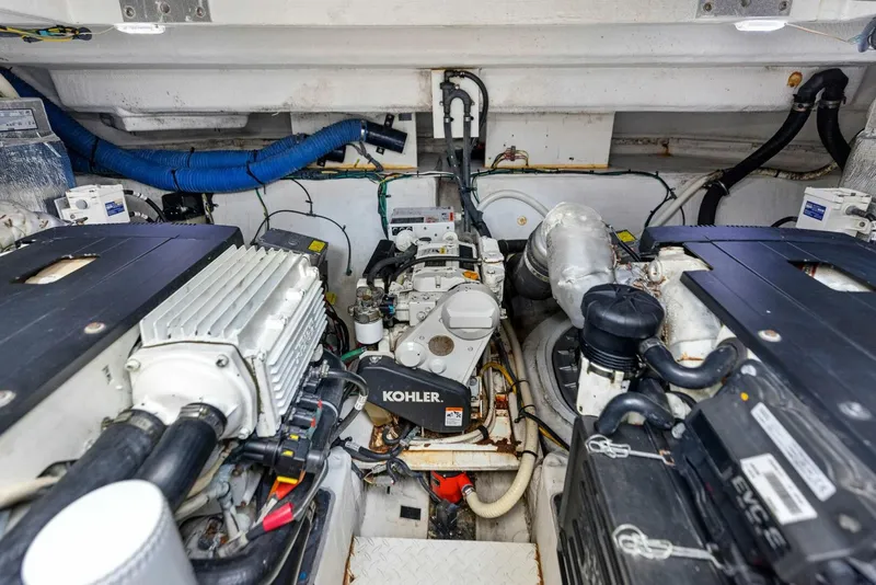 Slide: The Image of 2015 Cruisers 390 EC 'Blue Runner' - 4687980