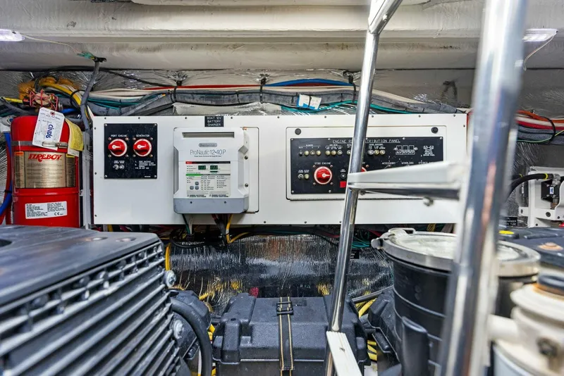 Slide: The Image of 2015 Cruisers 390 EC 'Blue Runner' - 4687982