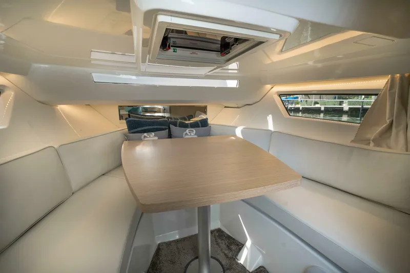 Slide: The Image of Jeanneau Leader 9.0WA S2 2024 - 4691630