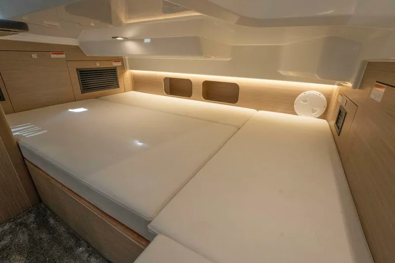 Slide: The Image of Jeanneau Leader 9.0WA S2 2024 - 4691641