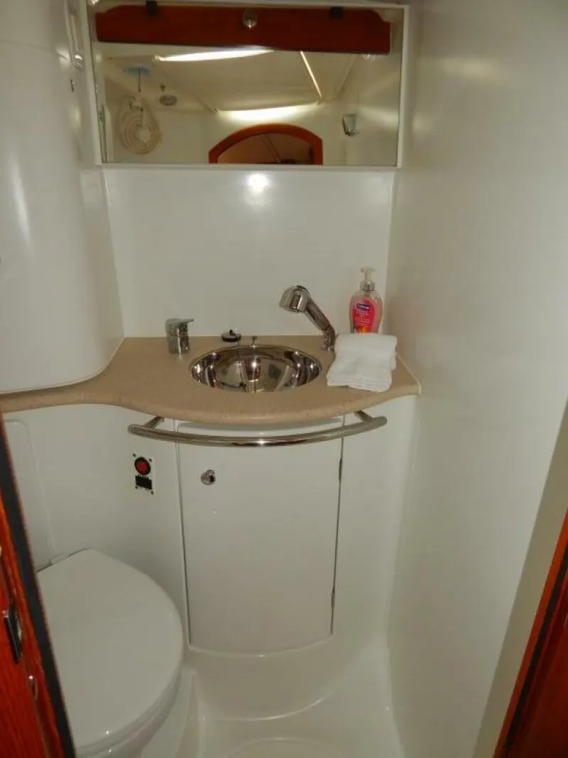 Slide: The Image of Day head 2 - 4700195