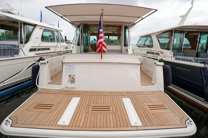 Slide: The Image of Sabre 45 Salon Express 2027 - 4722809