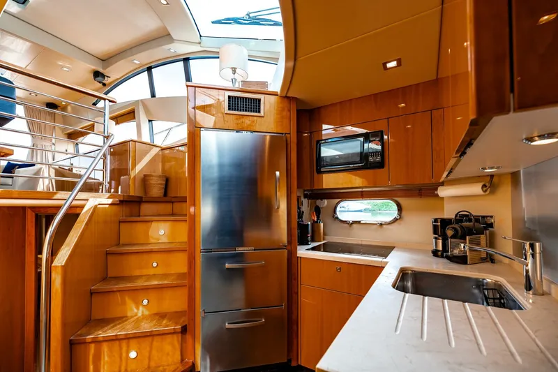 Slide: The Image of Sunseeker Predator 2010 - 4692665