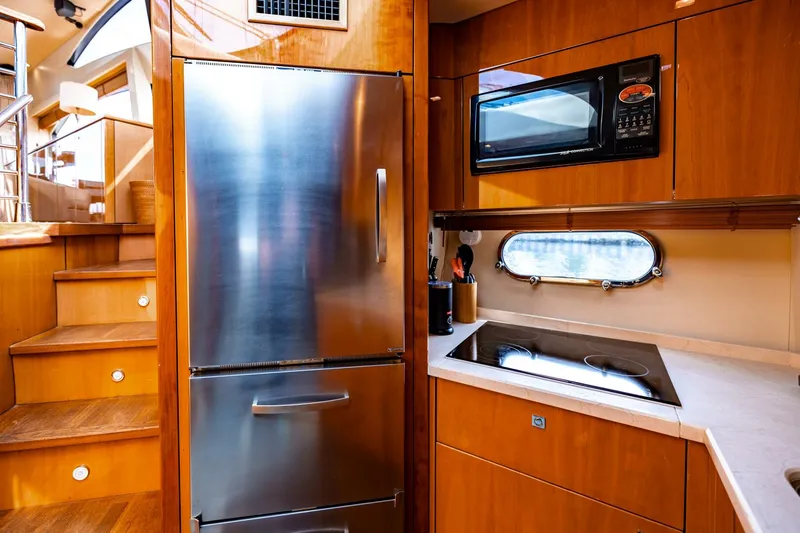 Slide: The Image of Sunseeker Predator 2010 - 4692663
