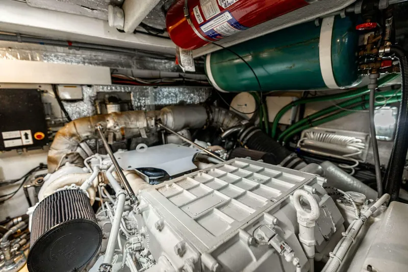 Slide: The Image of Sunseeker Predator 2010 - 4692426