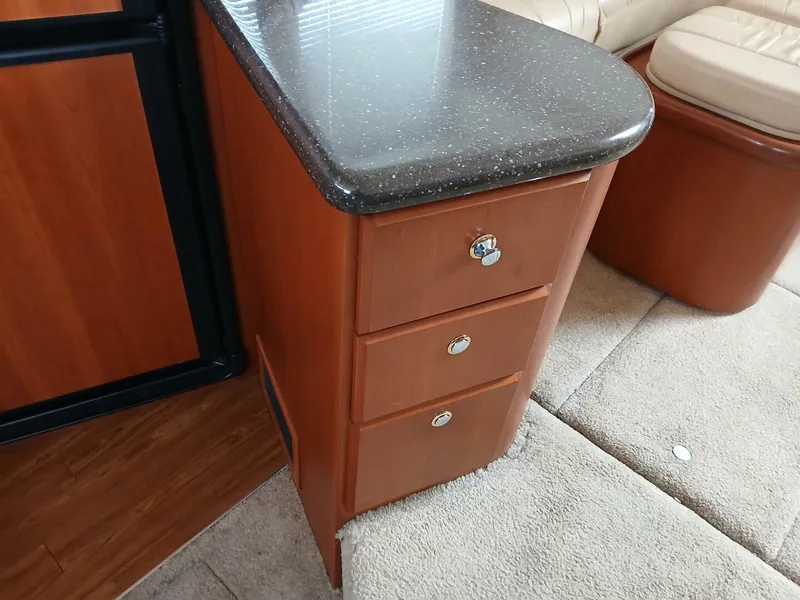 Slide: The Image of Silverton 35 Motor Yacht 2006 - 4725643