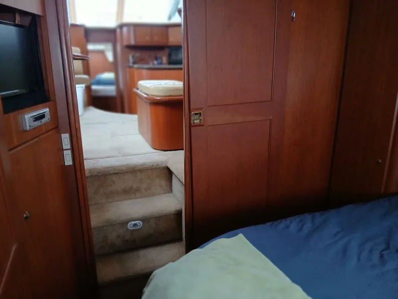 Slide: The Image of Silverton 35 Motor Yacht 2006 - 4725582