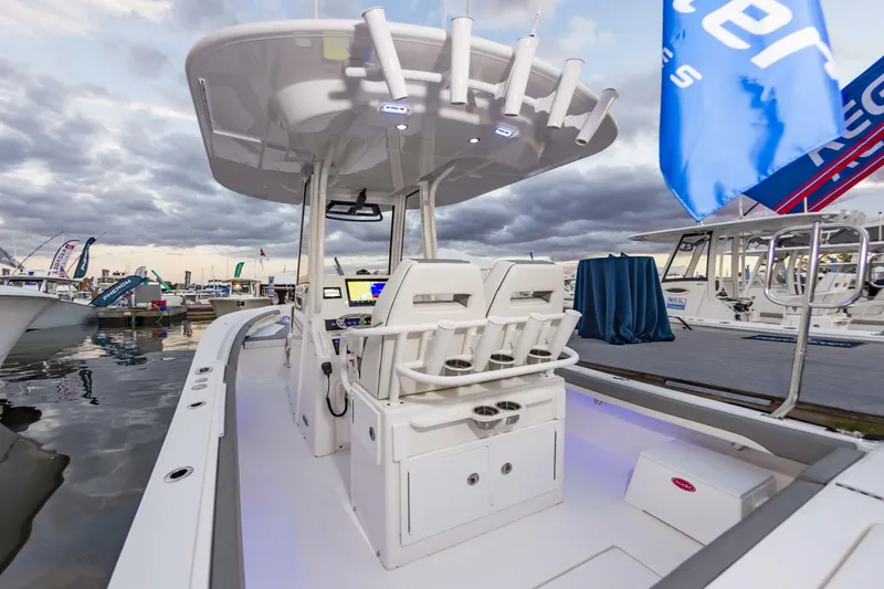 Slide: The Image of 23RegulatorHull375_007 - 5722021