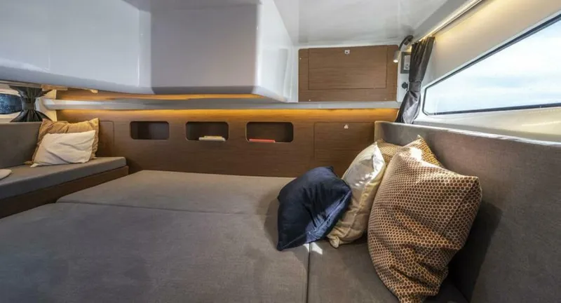 Slide: The Image of Beneteau Antares 11 2026 - 4693278