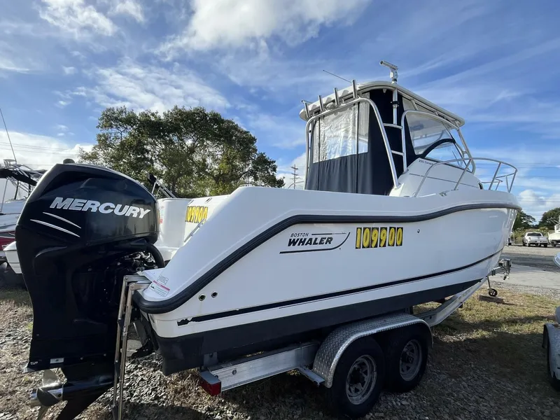 Slide: The Image of Boston Whaler 255 Conquest 2009 - 4693417